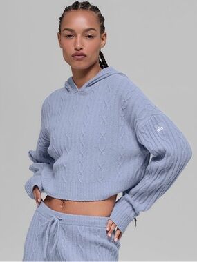 ALO NWT Cable Knit Winter Bliss Hoodie Winter Frost cropped Size S